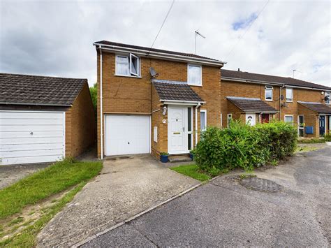 Denby Way, Tilehurst, Reading | Village Properties