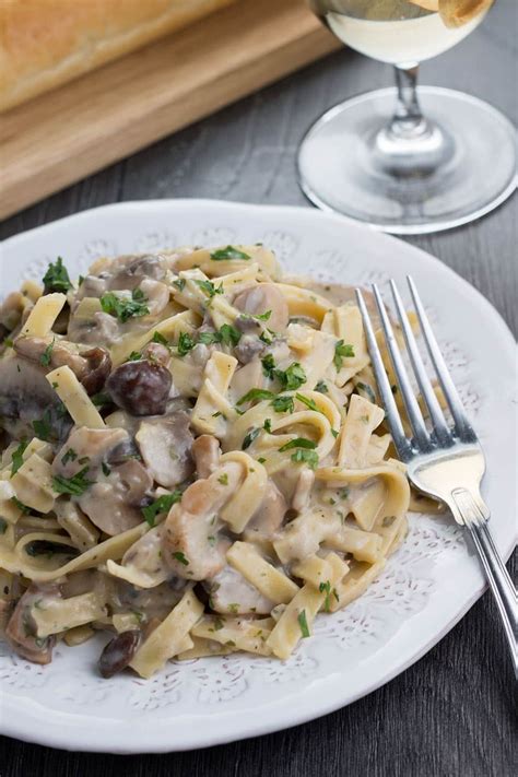 Creamy Tagliatelle & Mushrooms | Recipe | Pasta dishes, Vegetarian ...