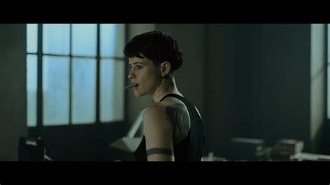 Claire Foy Lisbeth Salander The Girl In The Spiders Web Youtube