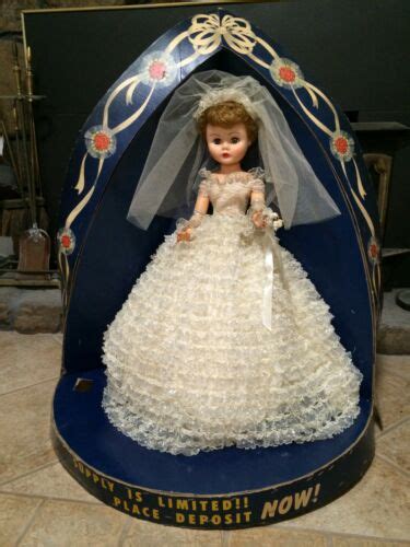 Deluxe Reading Grocery Store Toy Betty Bride Doll Store Display From