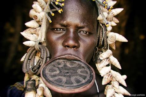 自らも裸族になった？美しすぎるフォトグラファーがアフリカ少数民族を撮る ヨシダナギ アフリカ ヨシダ