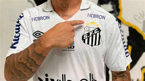 Santos confirma uso de coroa em homenagem a Pelé na Copa São Paulo