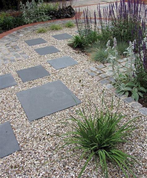 14 Wonderful Backyard Design With Gravel Stone Ideas Gravel Front