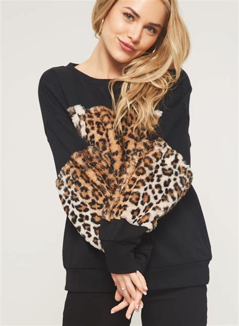 Jtj8751 Leopard Print Sweatshirt Featuring Round Neckline Dropped