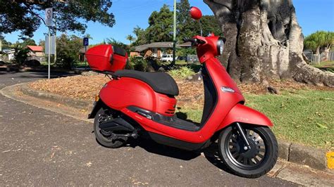 Arthur Fonz Motos Cheapest Electric Scooter Reviewed