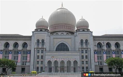 Mula bertugas sebagai hakim mahkamah rendah syariah semenjak 1 oktober 1996 di pantai barat kota kinabalu. Malaysians Must Know the TRUTH: Mahkamah Rayuan sambung ...