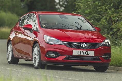 Vauxhall Astra Hatchback Review Pictures Carbuyer