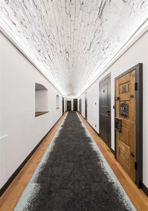 49 Beautiful Corridor Lighting Design For Perfect Hotel Hotel Hallway