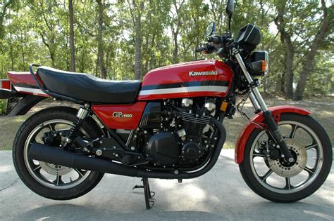 The kawasaki gpz1100 is a motorcycle that was manufactured by kawasaki from 1981 to 1985. 1985 Kawasaki GPZ 1100: pics, specs and information ...