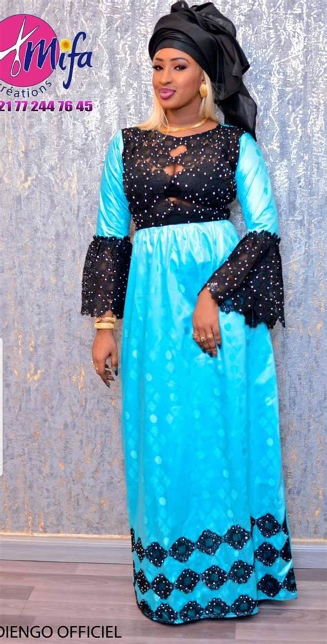 Femme Model Bazin Robe 2019 Fanta Sanogo Mode Africaine Robe Robe Africaine Decouvrez La Robe Femme Ronde Sous Toutes Ses Formes