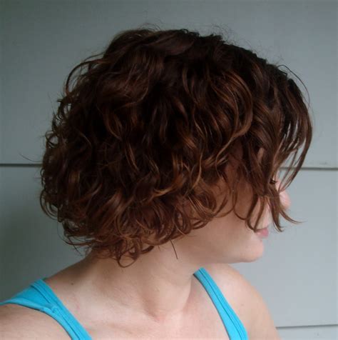 The process of learning the curly girl routine. I Know Other Stuff: Before and After the Curly Girl Method