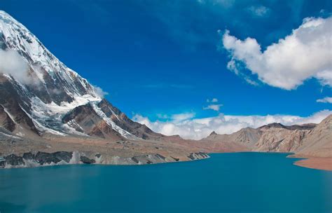 Lake Tilicho In Nepal 4k Wallpaper