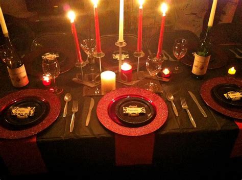 Did i mention i'm vegetarian? Vampire Dinner Party | Dinner party table, Halloween party decor, Horror party