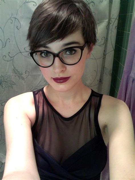 2020 Latest Pixie Haircuts With Glasses