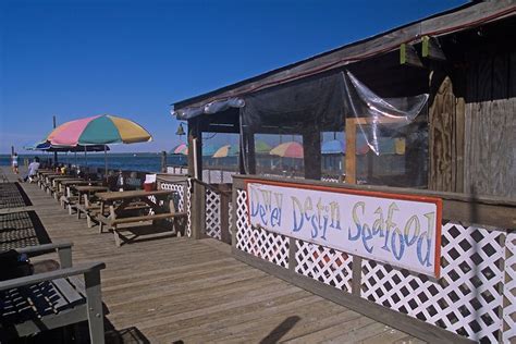 Dewey Destin Seafood Restaurant On The Banks Of The East Pass Destin