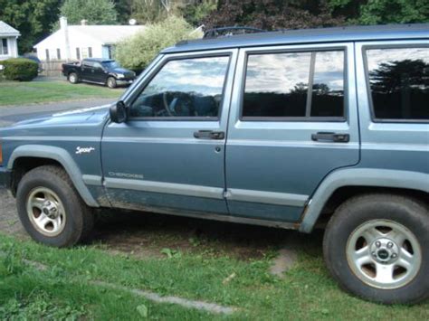 The dash gauges work intermittently. Buy used 1997 Jeep Cherokee Sport 4x4 1 Owner 4 Door 167k ...