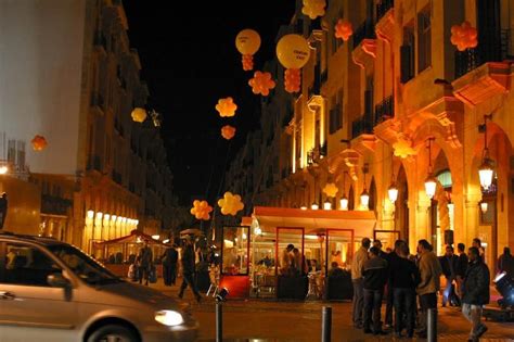 Bustling streets such as hamra and ashrafieh provide hopping nightlife while the national museum and the gibran museum give visitors a taste of the city's history. Beirut Nightlife ☆ - SkyscraperCity | Beirut nightlife ...