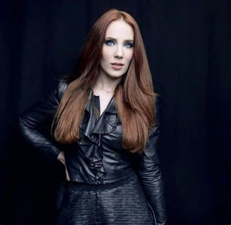 Simone Simons Rocker Girl Symphonic Metal Metalhead Simmons Metal Bands Hard Rock Red Hair