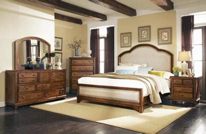 We offer pine, maple, oak, cherry, alder, parawood as well as reclaimed lumber. Solid-Wood-Bedroom
