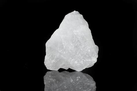 Clear Quartz Rough Raw Size 2 To 8 Inches Per Piece At Best Price