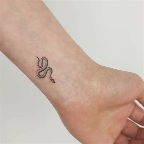 10 Diseños De Tatuajes Aesthetic Que Hasta Tu Mamá Amará Ver Small