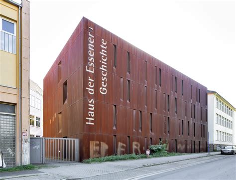 Es ist die geschichte von frommen stiftsfrauen, klosterwelten, vom aufstieg und wandel zur industriegesellschaft bis hin zur kulturhauptstadt 2010.im haus der. Haus der Essener Geschichte Essen, Architektur - baukunst-nrw