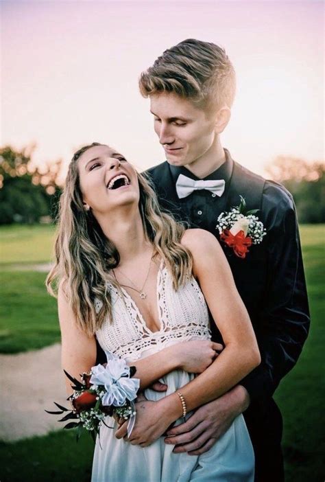 34 Cute Prom Pictures Poses Cuteprompictures Prom ⋆ Prom Photoshoot
