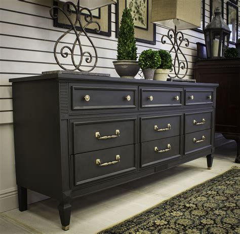 To my delight, a chalk paint bedroom furniture is exactly what i needed. Pin by Portilla Home & Garden on Graphite Regency Dresser ...