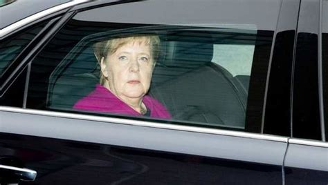 При встрече канцлера фрг ангелы меркель в киевском аэропорту «борисполь» после ее прилета на украину, принимающая сторона проявила удивительную скромность. Из-за визита Меркель в Киеве могут ограничить движение ...