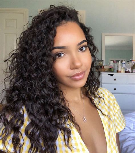 pin by 𝕄𝔸𝕃𝕀𝕐𝔸ℍ on h a i r curly hair women curly hair styles beauty girl