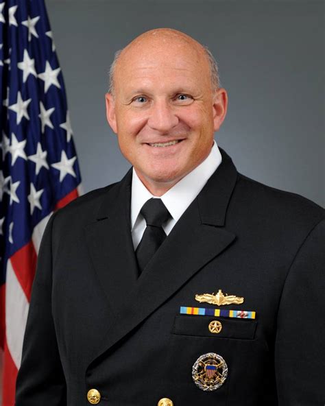 the new commander of the u s navy from vice admiral to commander