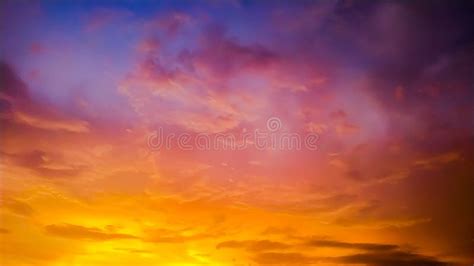 Gorgeous Twilight Sky And Cloud At Evening Background Stock Photo