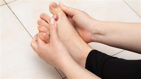 What Vitamin Deficiencies Cause Tingling In The Hands And Feet