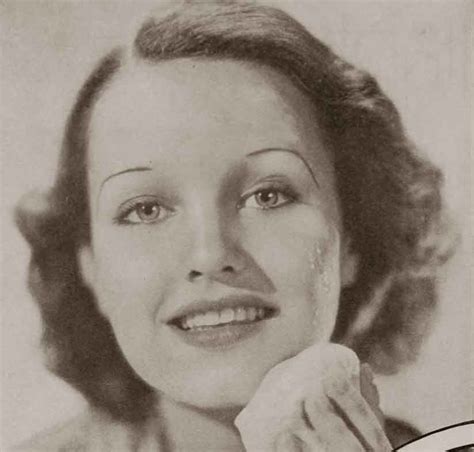 1930 Hollywood Beauty Tricks Oct 1932 Glamour Daze