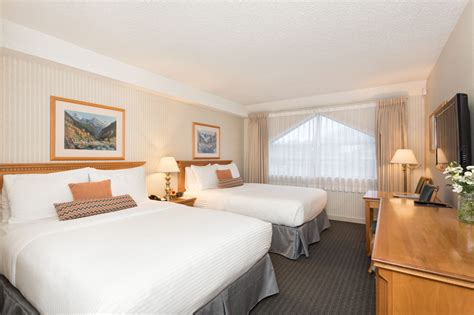 Deluxe Two Queens The Listel Hotel Whistler