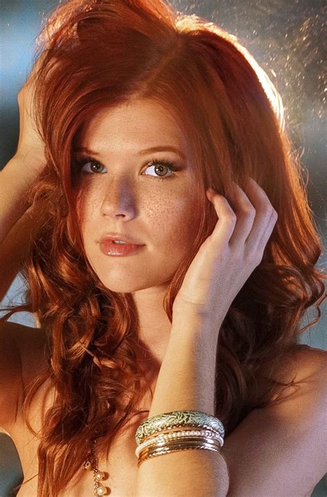 Pin By Bob Bullock On A яανιѕнιиg яє∂нєα∂ ¸♥️´ Gσяgєσυѕ Gιиgєя Red Haired Beauty Red Hair