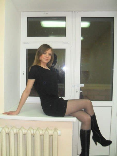 Amateur Pantyhose On Twitter Legs Crossed In Boots And Sheer Pantyhose