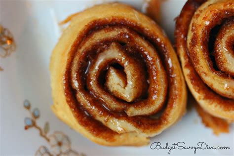 The best cinnamon rolls in the world. Easy Mini Cinnamon Rolls Recipe - Marie Recipe | Budget ...