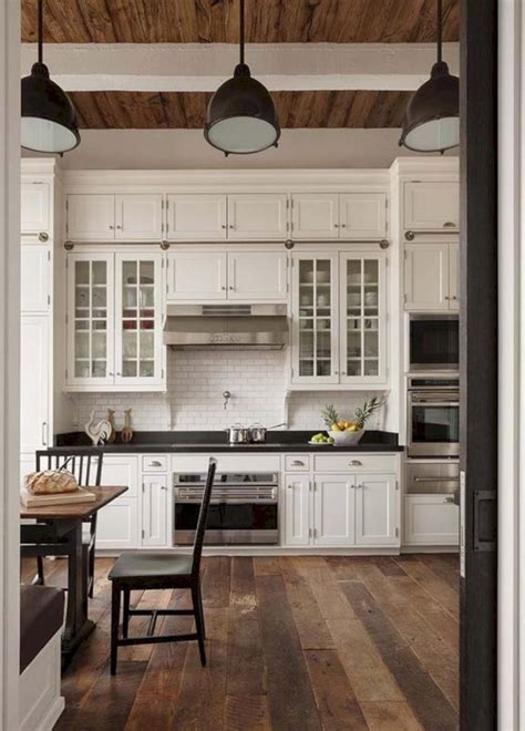 35 Inspiring Rustic Farmhouse Kitchen Cabinets Remodel Ideas Page 30