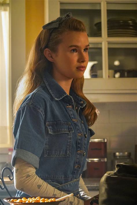 On january 29, 2016, it was announced that a pilot had officially been ordered,1 and on may 12, 2016, it was announced that it had been picked up by the network.2 it premiered on thursday, january 26, 2017, at 8 p.m. Riverdale Photos: Jellybean's Back In "Fast Times At ...