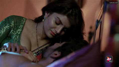 Flora Saini Sexy Film In Gandi Baat UPSKIRT TV
