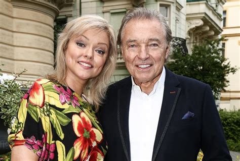 Teraz však utrápená dominika poslala prostredníctvom českého blesku ivane jasný odkaz. Válka o dědictví? Dominika Gottová prý nesouhlasí s ...