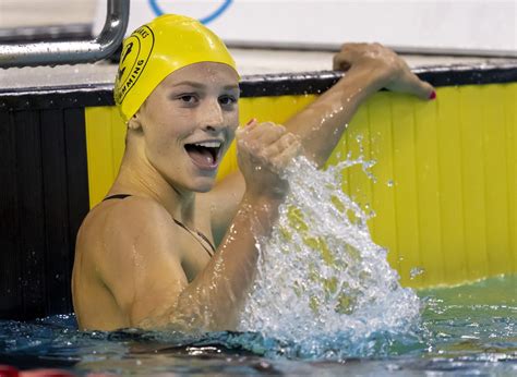 summer mcintosh breaks another world record with win in 400m individual medley at trials the