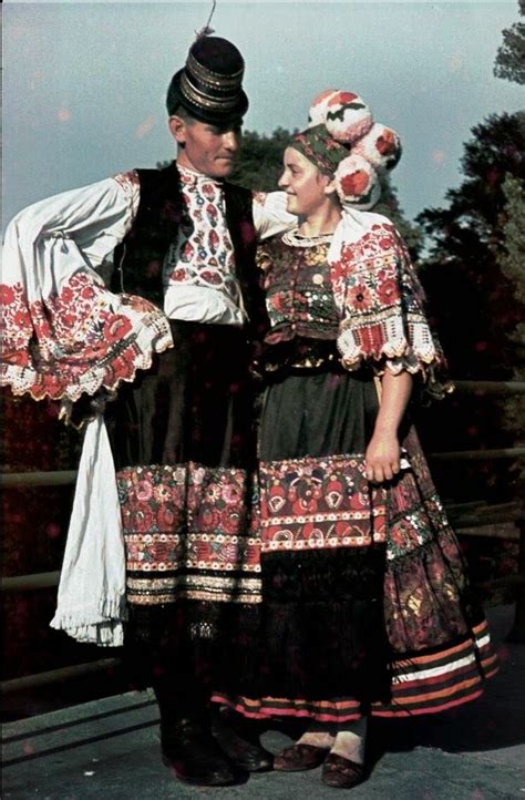 Folkcostumeandembroidery Overview Of The Folk Costumes Of Europe Folk
