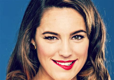 1080p free download kelly brook smile woman mood girl naughty actress face blue hd