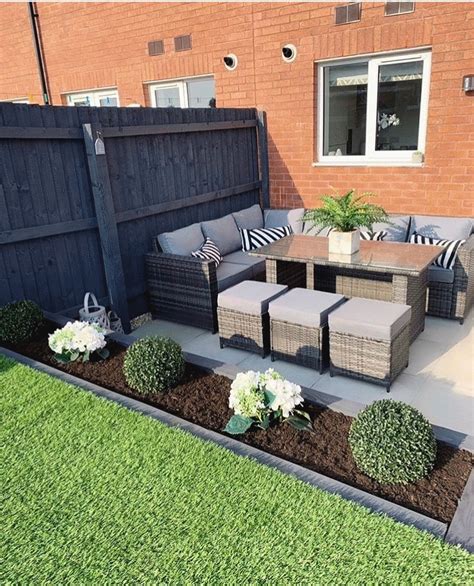 Diy Small Patio Ideas On A Budget Backyards In 2020 Back Garden