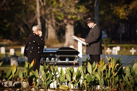 Texas Prisoner Burials Are A Gentle Touch In A Punitive System The