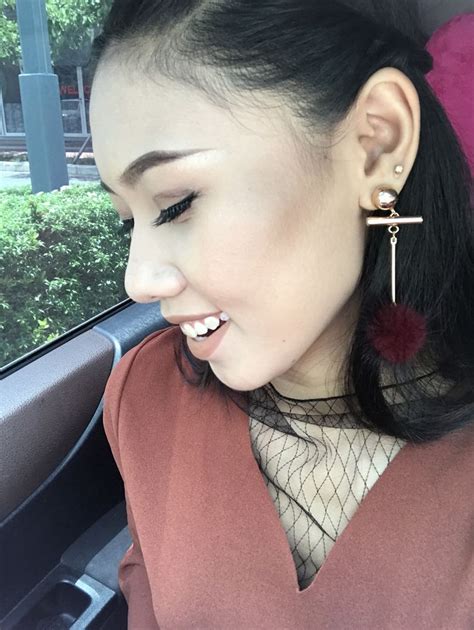 Pin By Thaethae Sheli On Sheli Fashion Hoop Earrings Fashion Jewelry