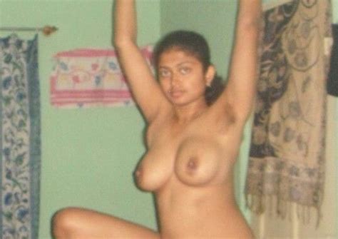 Desi Village Bhabhi Nude Outdoor And Indoor Indian Nude Girls