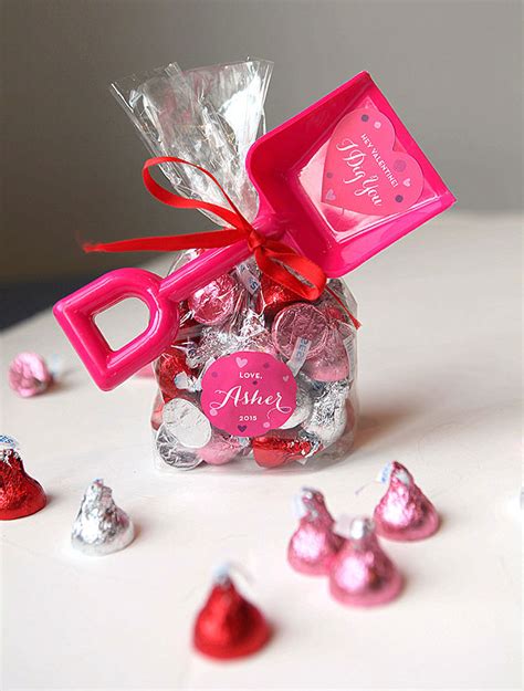 Give the unexpected with unique, creative 2019 valentine's day gifts that will surprise and delight your love. "I Dig You" Valentine's Day Gifts - Party Inspiration